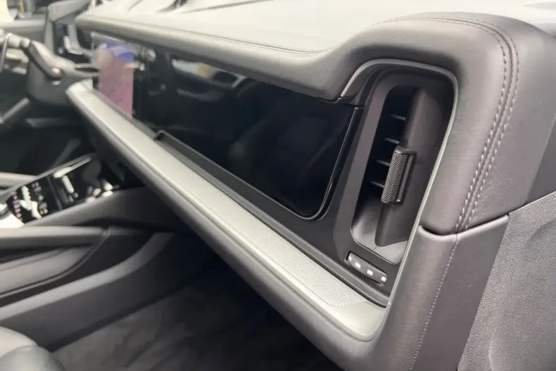 Porsche Cayenne din 2023 cu 47.900 km - oferta POR151849 - foto 10