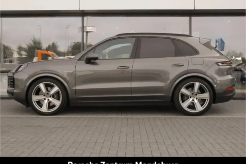 Porsche Cayenne din 2024 cu 21.136 km - oferta POR151850 - foto 2