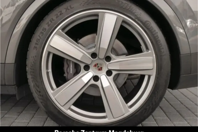 Porsche Cayenne din 2024 cu 21.136 km - oferta POR151850 - foto 12