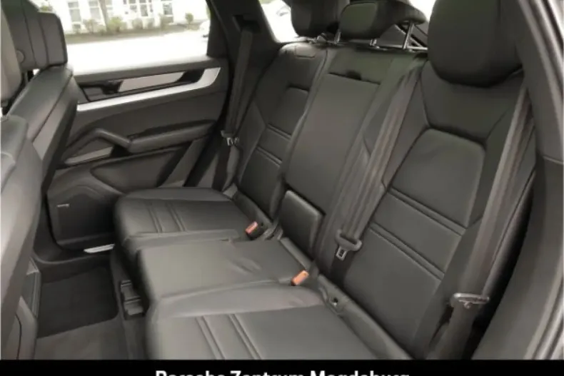 Porsche Cayenne din 2024 cu 21.136 km - oferta POR151850 - foto 24