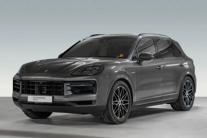 Porsche Cayenne din 2023 cu 28.300 km - oferta POR151853 - foto 1