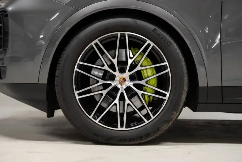 Porsche Cayenne din 2023 cu 28.300 km - oferta POR151853 - foto 6