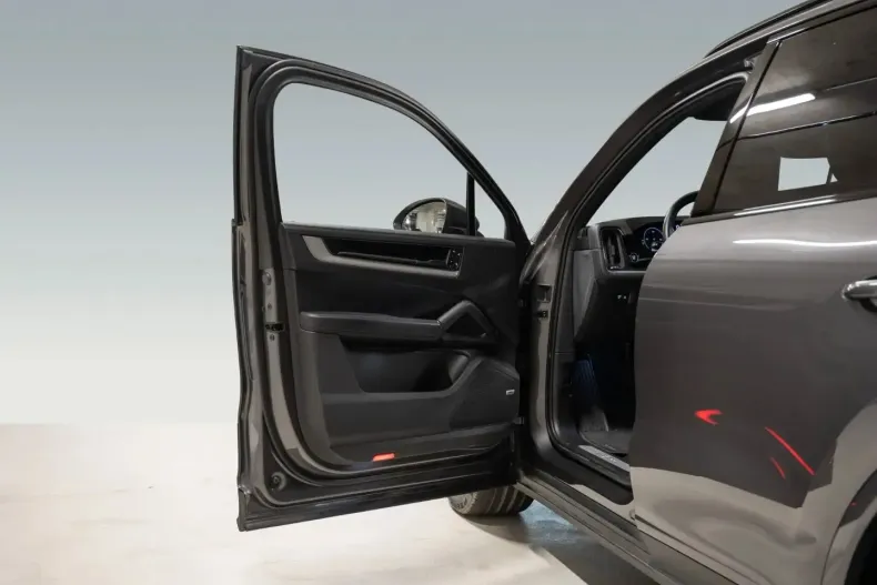 Porsche Cayenne din 2023 cu 28.300 km - oferta POR151853 - foto 20