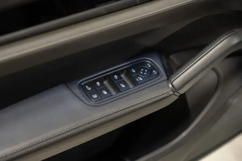 Porsche Cayenne din 2023 cu 28.300 km - oferta POR151853 - foto 22