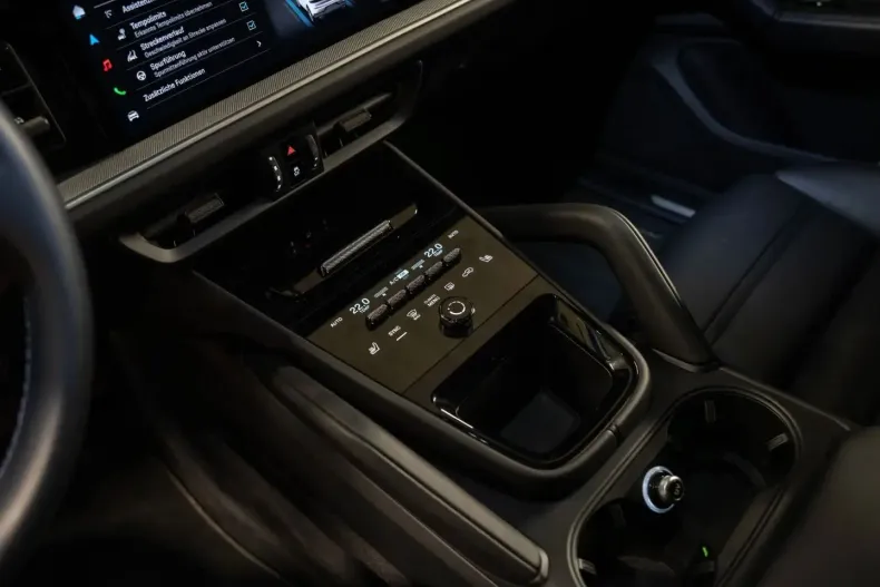 Porsche Cayenne din 2023 cu 28.300 km - oferta POR151853 - foto 24