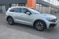 Volkswagen Touareg din 2025 cu 7.500 km - oferta VOL151860 - foto 2