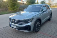 Volkswagen Touareg din 2025 cu 7.500 km - oferta VOL151860 - foto 5