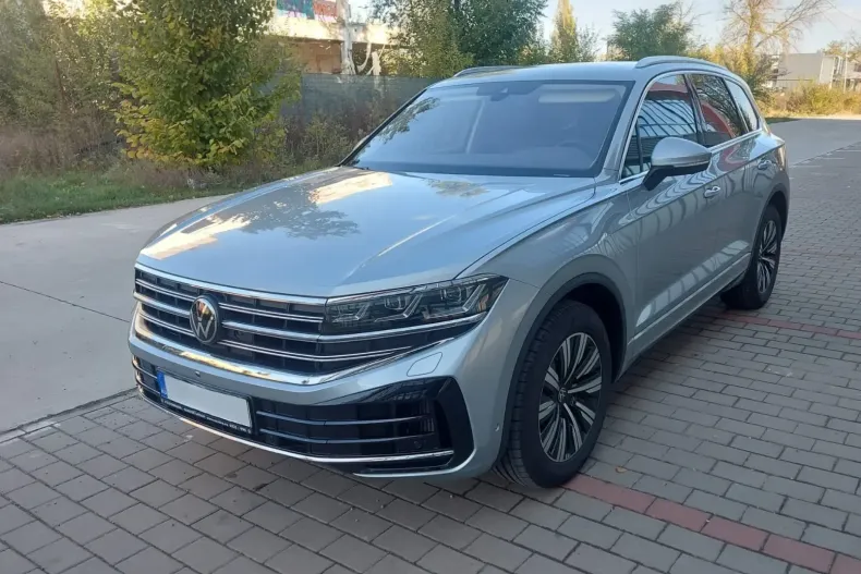 Volkswagen Touareg din 2025 cu 7.500 km - oferta VOL151860 - foto 5