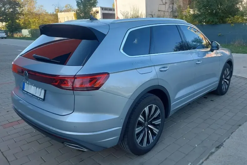Volkswagen Touareg din 2025 cu 7.500 km - oferta VOL151860 - foto 6