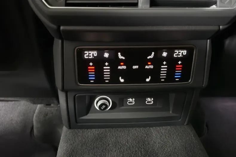 Lamborghini Urus din 2023 cu 26.564 km - oferta LAM151862 - foto 12