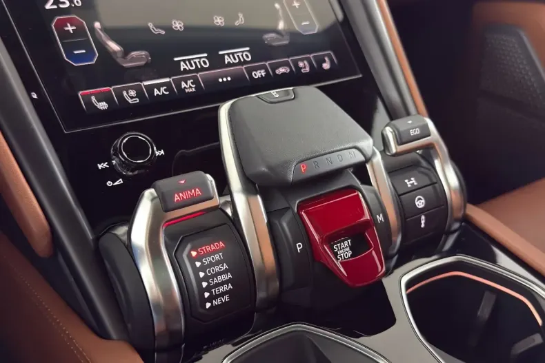 Lamborghini Urus din 2023 cu 26.564 km - oferta LAM151862 - foto 25