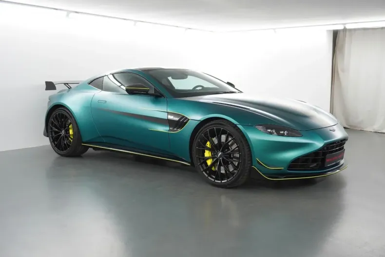 Aston Martin V8 Vantage din 2024 cu 22.829 km - oferta AST151863 - foto 3