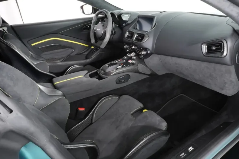 Aston Martin V8 Vantage din 2024 cu 22.829 km - oferta AST151863 - foto 14