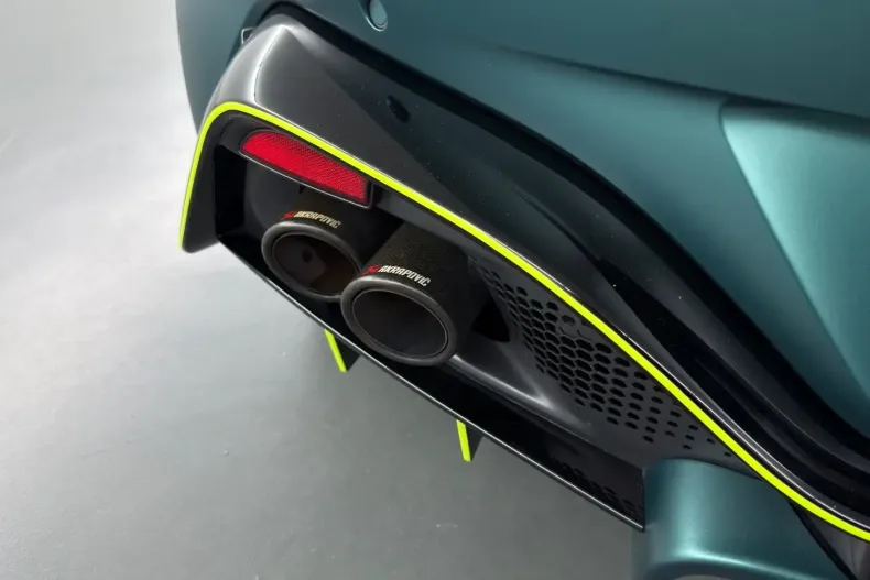 Aston Martin V8 Vantage din 2024 cu 22.829 km - oferta AST151863 - foto 20