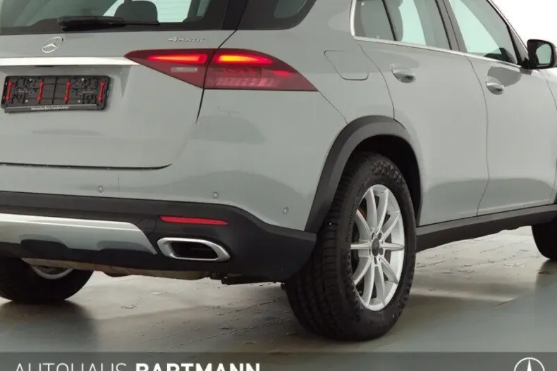 Mercedes-Benz GLE 400 din 2023 cu 23.441 km - oferta MER151876 - foto 4