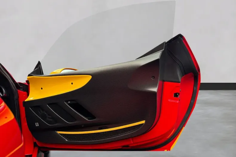 Ferrari SF90 din 2024 cu 1.700 km - oferta FER151877 - foto 24