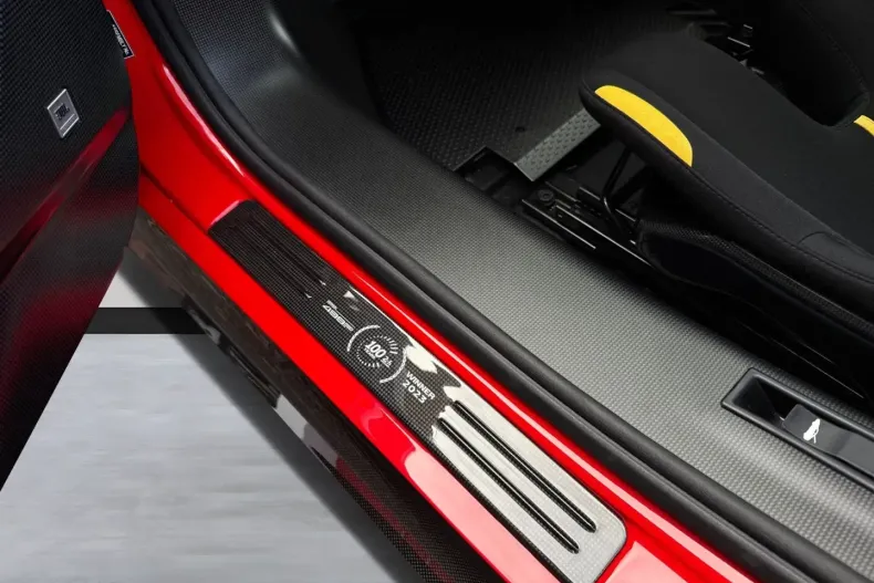 Ferrari SF90 din 2024 cu 1.700 km - oferta FER151877 - foto 25