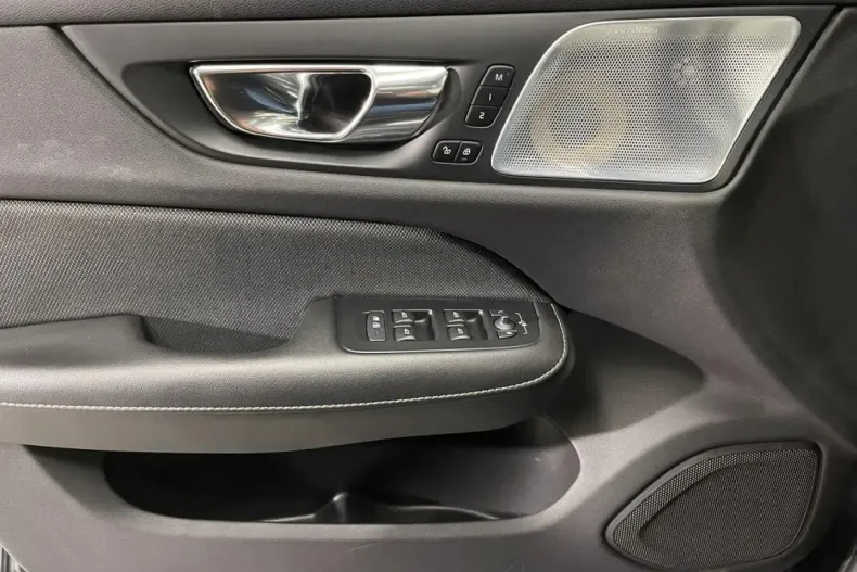 Volvo S60 din 2020 cu 99.264 km - oferta VOL151883 - foto 33