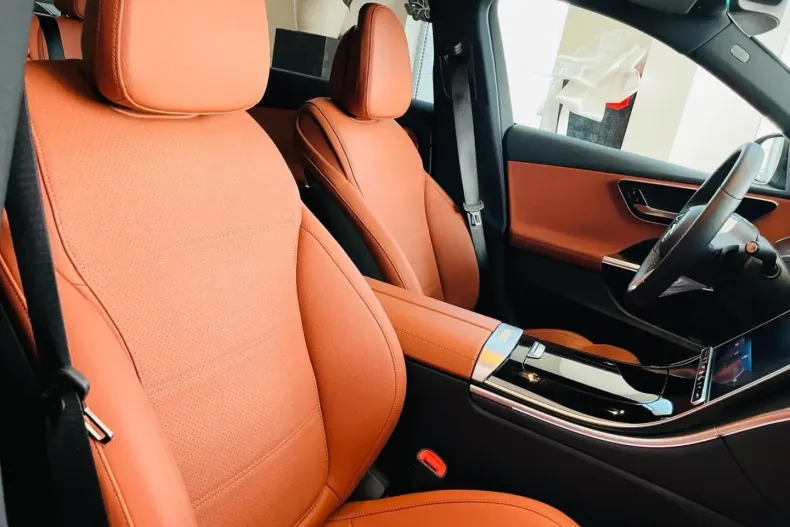 Mercedes-Benz C 300 din 2024 cu 15.000 km - oferta MER151894 - foto 16