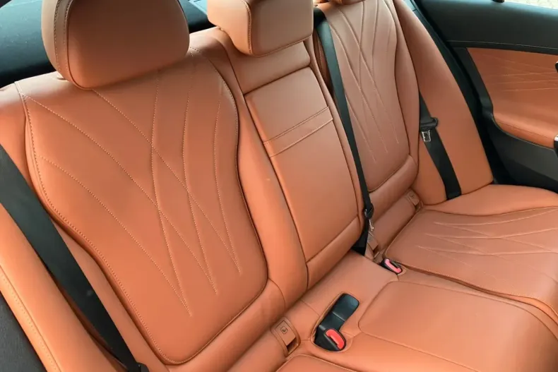 Mercedes-Benz C 200 din 2024 cu 18.800 km - oferta MER151897 - foto 8