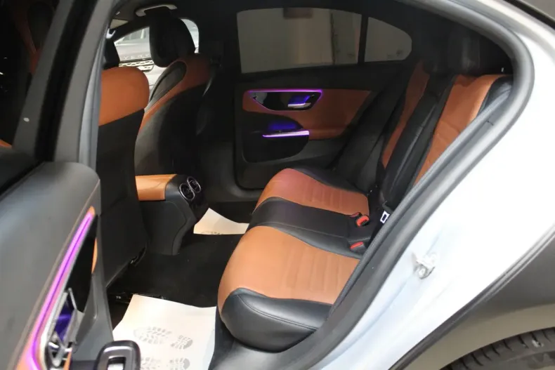 Mercedes-Benz C 200 din 2023 cu 31.443 km - oferta MER151898 - foto 24