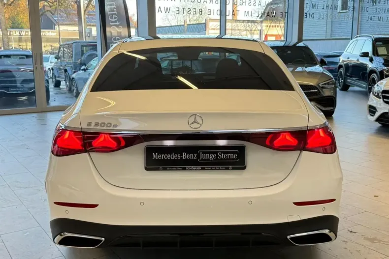 Mercedes-Benz E 300 din 2025 cu 7.434 km - oferta MER151906 - foto 5