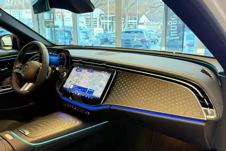 Mercedes-Benz E 300 din 2025 cu 7.434 km - oferta MER151906 - foto 12