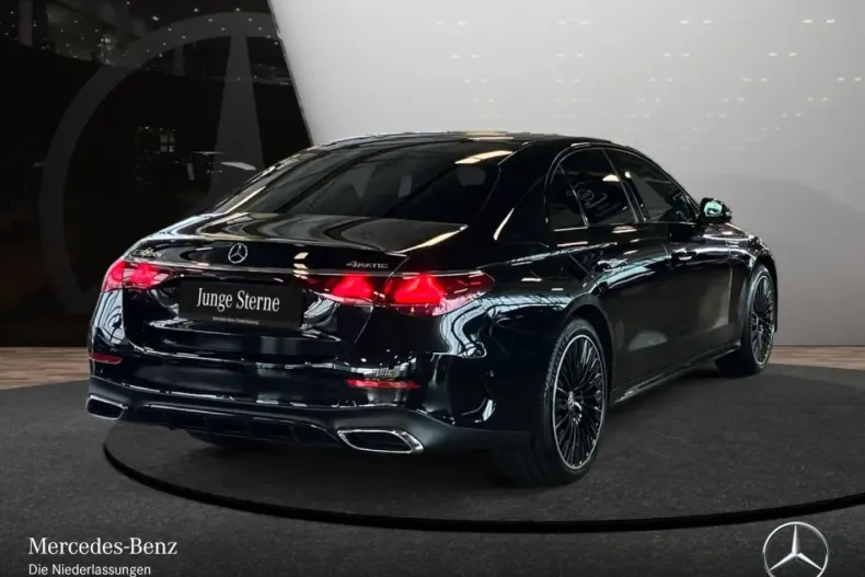 Mercedes-Benz E 300 din 2024 cu 11.385 km - oferta MER151908 - foto 5