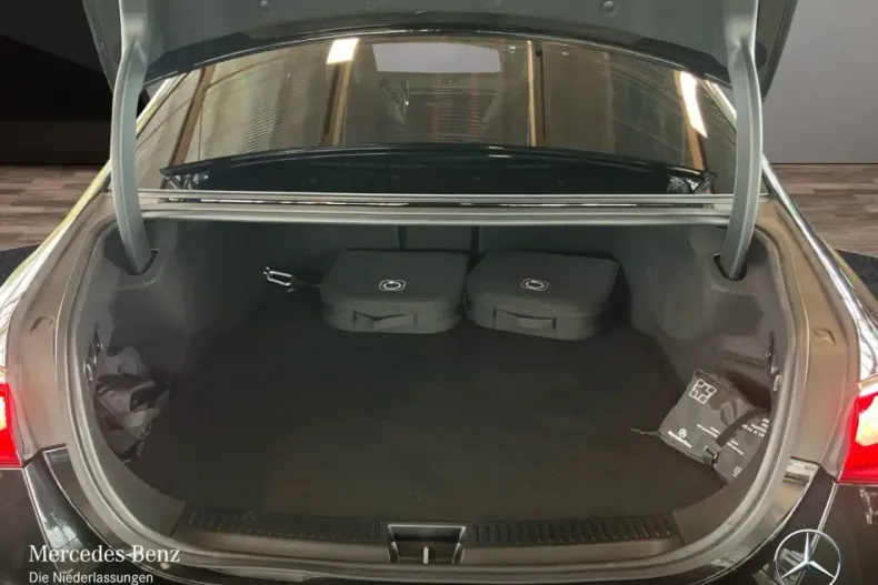 Mercedes-Benz E 300 din 2024 cu 11.385 km - oferta MER151908 - foto 15