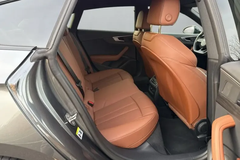 Audi A5 din 2024 cu 18.981 km - oferta AUD151909 - foto 12