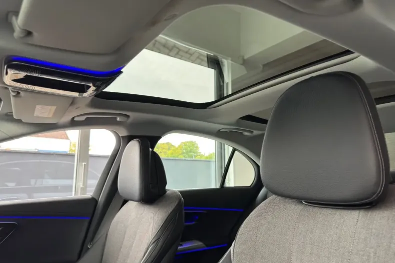 Mercedes-Benz E 220 din 2024 cu 49.850 km - oferta MER151910 - foto 19