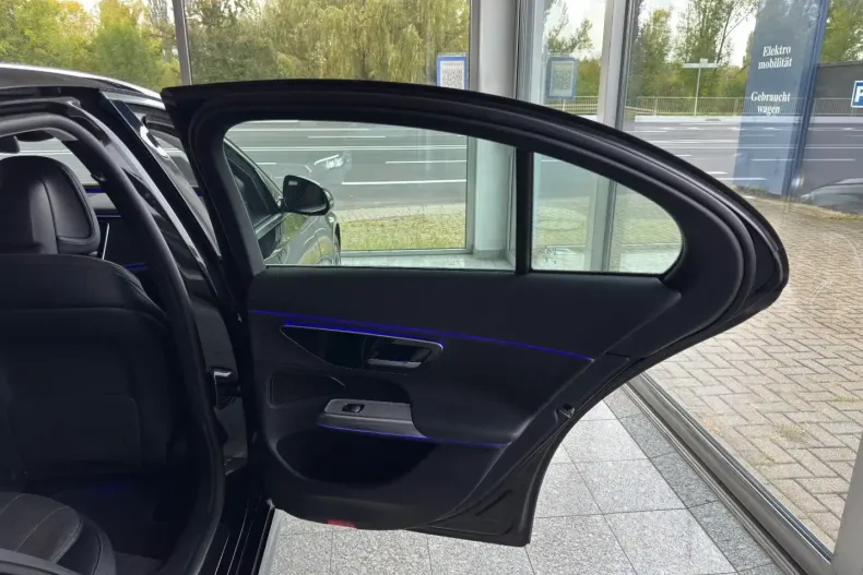 Mercedes-Benz E 220 din 2024 cu 49.850 km - oferta MER151910 - foto 23