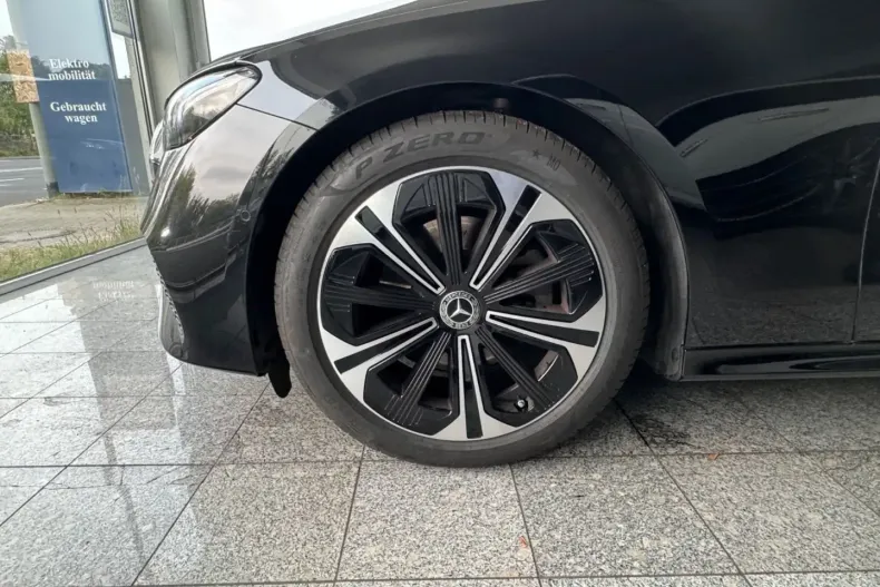 Mercedes-Benz E 220 din 2024 cu 49.850 km - oferta MER151910 - foto 34