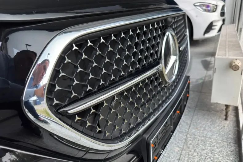 Mercedes-Benz E 220 din 2024 cu 49.850 km - oferta MER151910 - foto 41