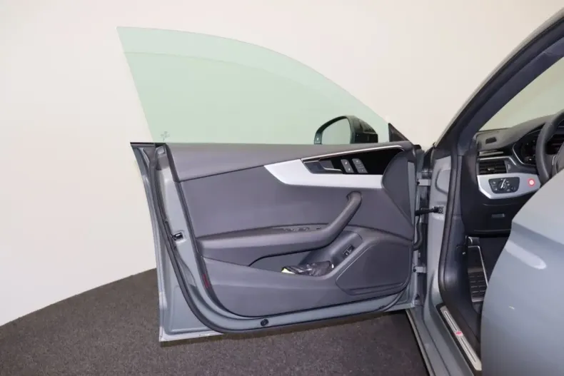 Audi A5 din 2024 cu 13.265 km - oferta AUD151913 - foto 7