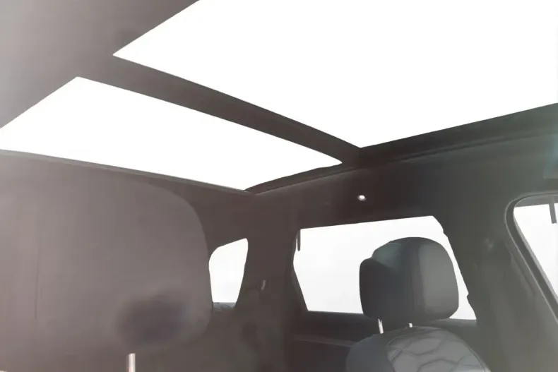 Volkswagen Touareg din 2022 cu 76.800 km - oferta VOL151923 - foto 12