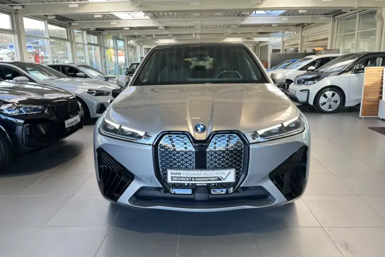 BMW iX din 2023 cu 57.072 km - oferta BMW151925 - foto 2