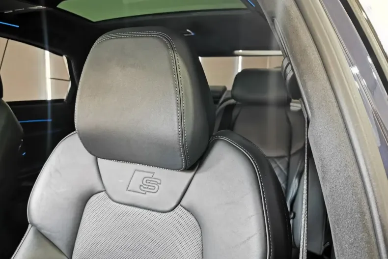 Audi A8 din 2022 cu 35.629 km - oferta AUD151927 - foto 18