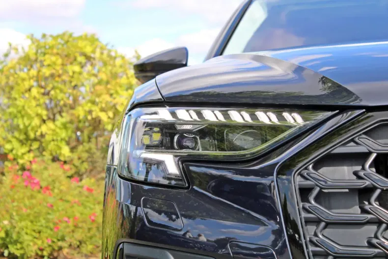 Audi A8 din 2023 cu 39.490 km - oferta AUD151928 - foto 5