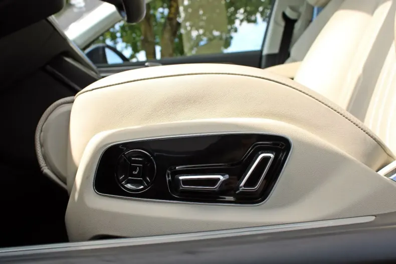 Audi A8 din 2023 cu 39.490 km - oferta AUD151928 - foto 14