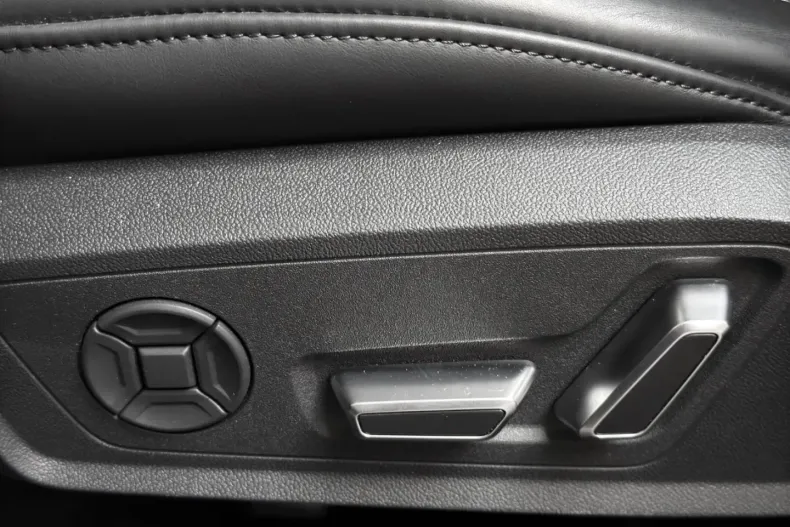 Audi A6 din 2024 cu 45.093 km - oferta AUD151931 - foto 17