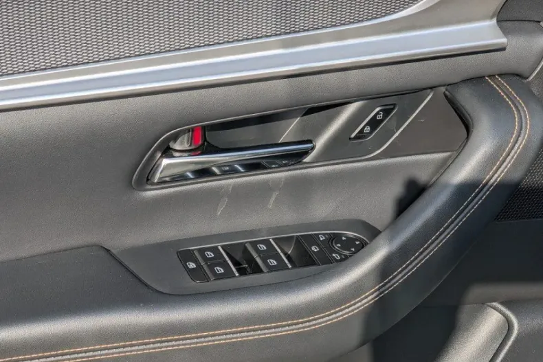 Mazda CX-60 din 2024 cu 38.090 km - oferta MAZ151932 - foto 18