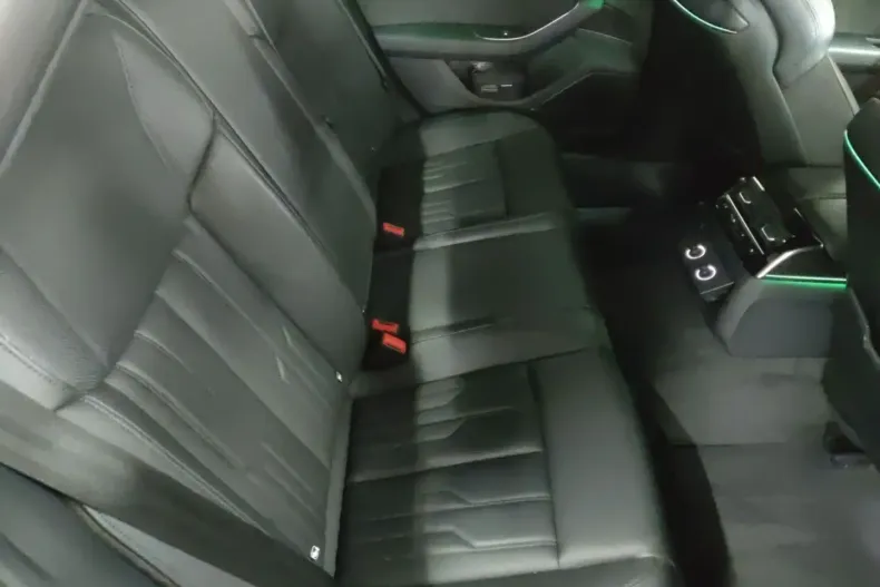 Audi A8 din 2021 cu 86.991 km - oferta AUD151933 - foto 13