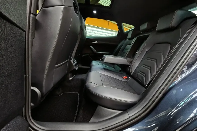 Cupra Formentor din 2025 cu 9.000 km - oferta CUP151940 - foto 9