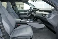 Audi Q8 e-tron din 2024 cu 22.500 km - oferta AUD151950 - foto 2