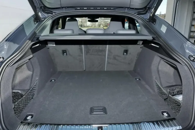 Audi Q8 e-tron din 2024 cu 22.500 km - oferta AUD151950 - foto 9