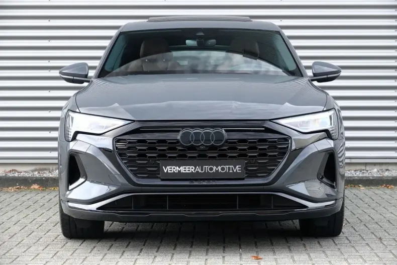 Audi Q8 e-tron din 2024 cu 35.113 km - oferta AUD151951 - foto 3