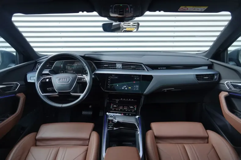 Audi Q8 e-tron din 2024 cu 35.113 km - oferta AUD151951 - foto 13