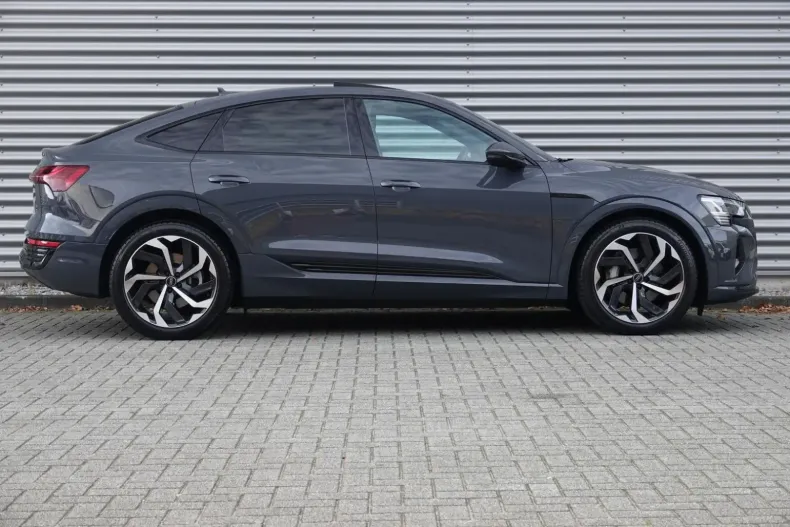 Audi Q8 e-tron din 2024 cu 35.113 km - oferta AUD151951 - foto 18