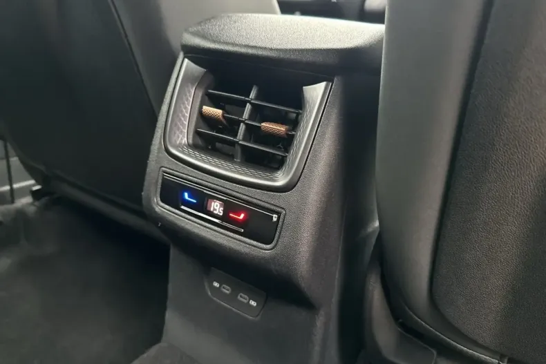 Cupra Terramar din 2025 cu 26.410 km - oferta CUP151958 - foto 13